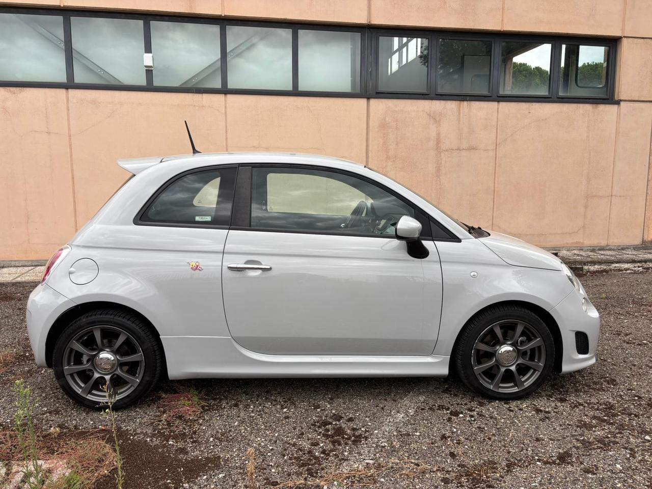 Abarth 595 1.4 Turbo T-Jet 140 CV