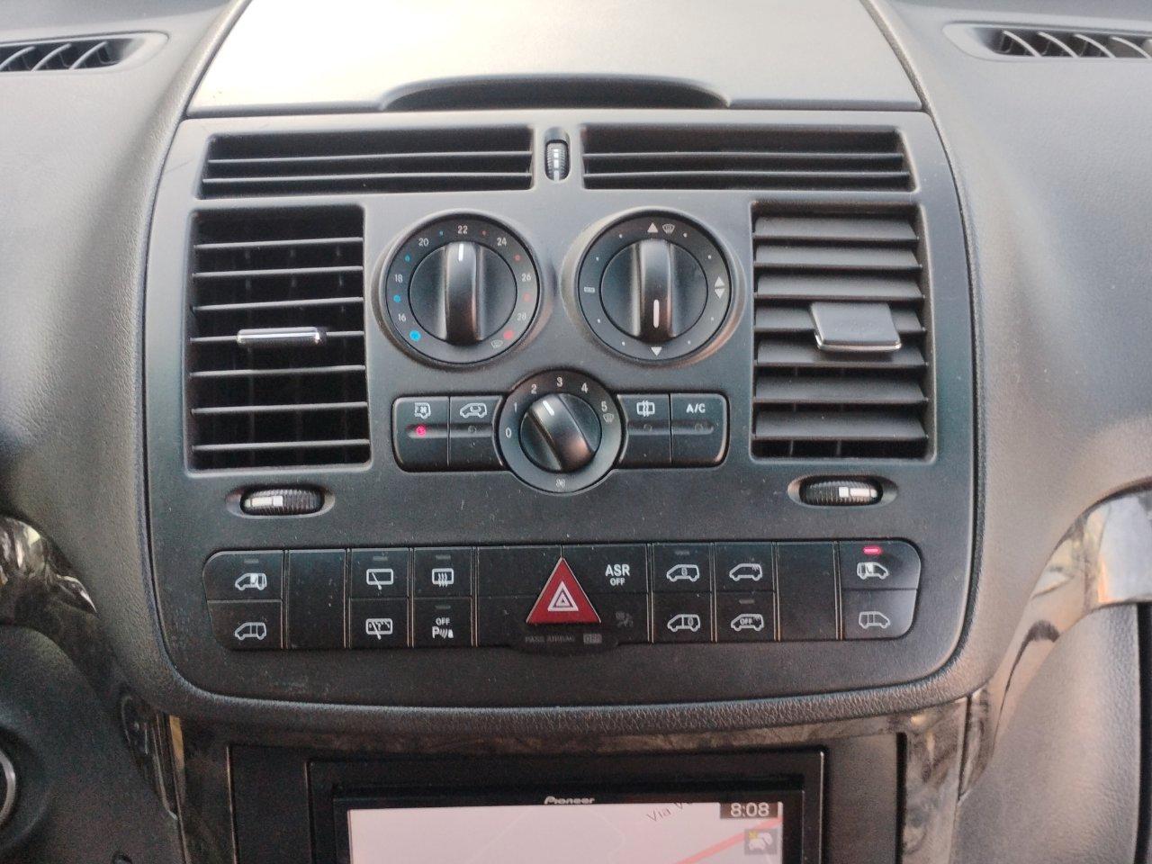 Mercedes Viano LUNGO Viano 2.2 cdi Ambiente 163cv.GANCIO.TETTO.PORTE ELETTRICHE