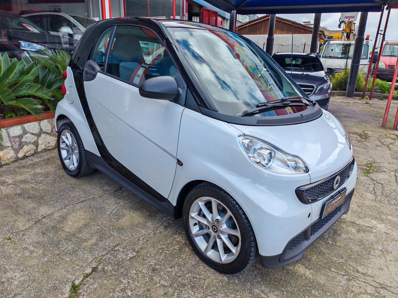 Smart Fortwo 1,0 benzina 02/2014 Cv70