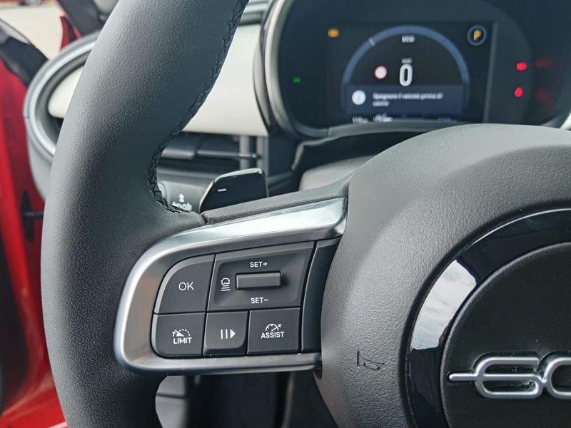 FIAT 600 1.2 Hybrid 110cv La Prima