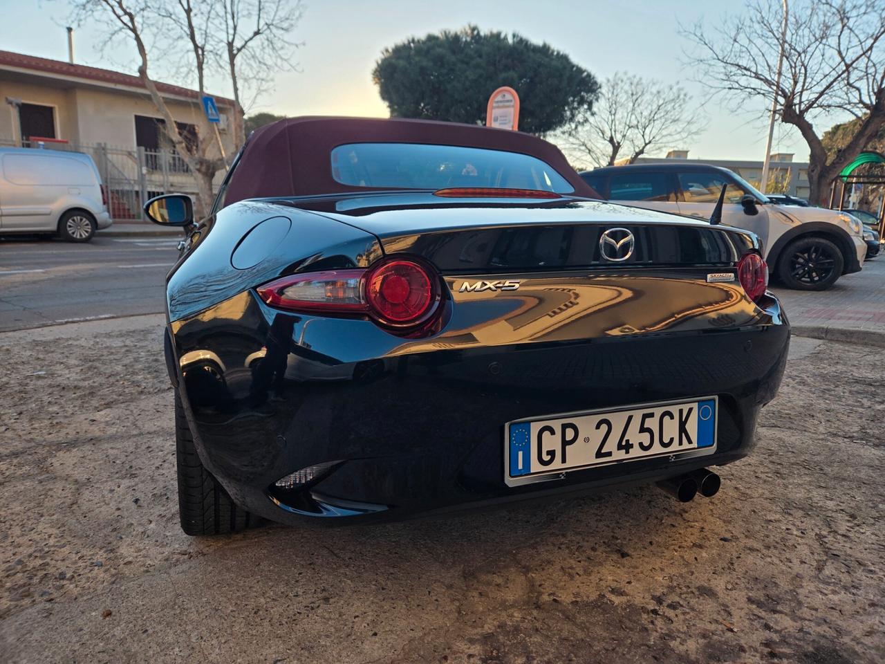 Mazda MX-5 2.0L Skyactiv-G Sport