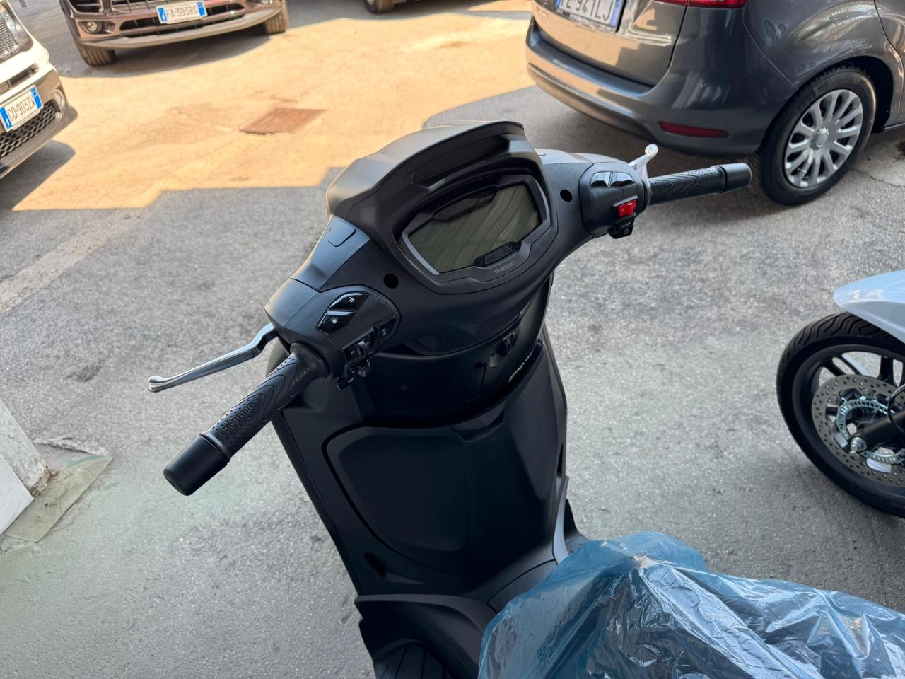 PIAGGIO BEVERLY S 310 E5+ FINANZIAMENTO SENZA BUSTA PAGA