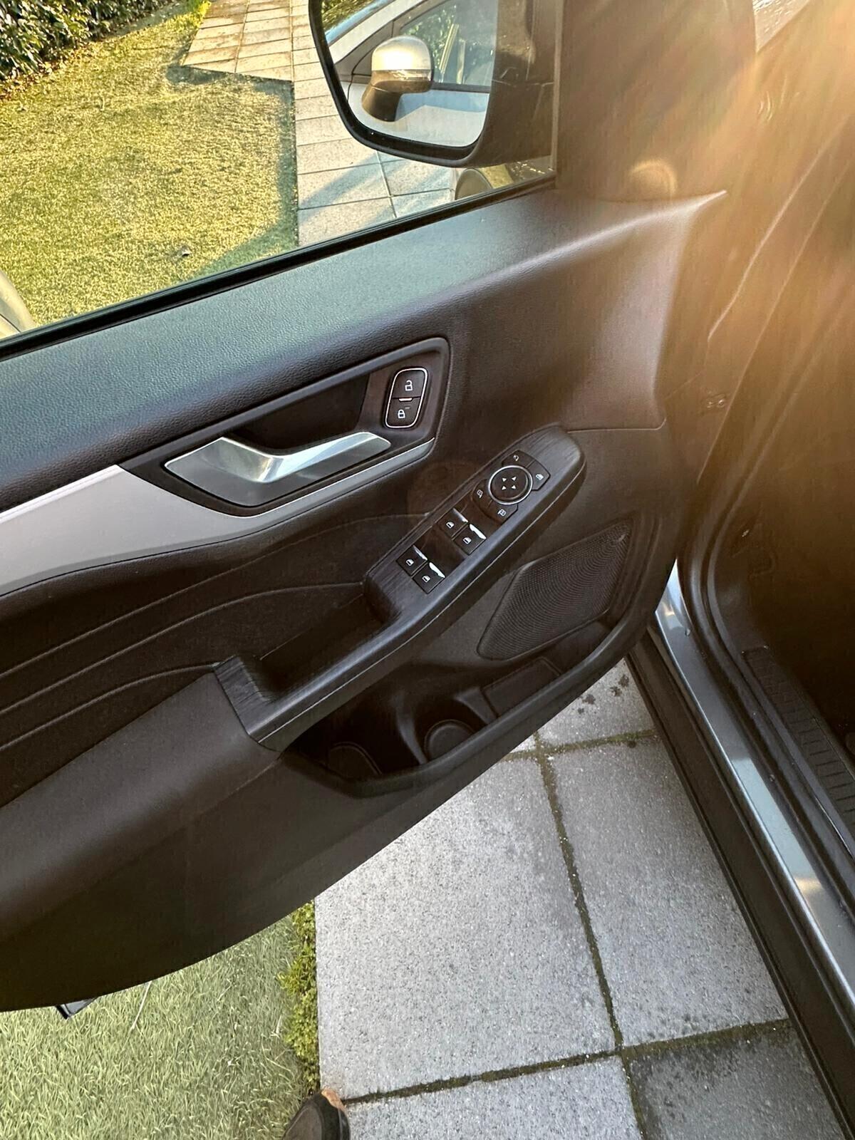 Ford Kuga 1.5 EcoBlue 120 CV Connect 2021 AUTOMATICA -FARI FULL LED