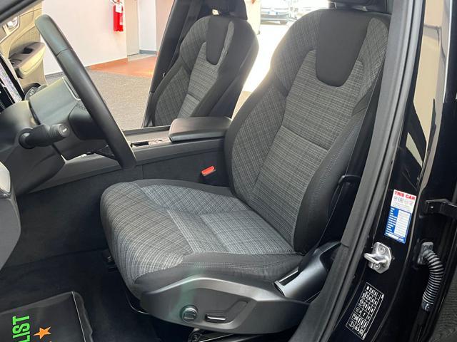 VOLVO XC60 B4 AWD Momentum LED|RETROCAMERA|CARPLAY|18'