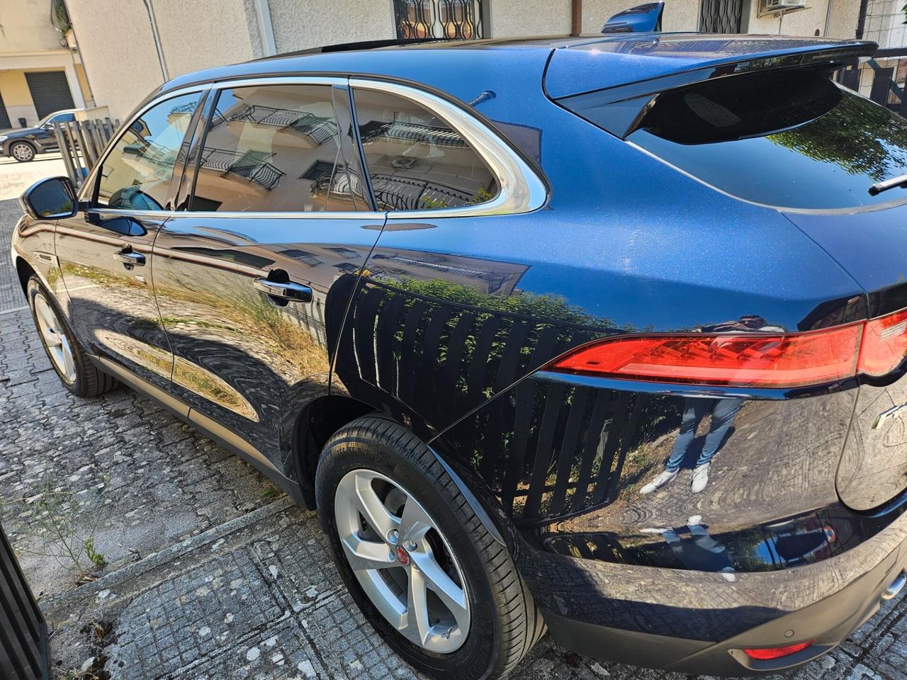 Jaguar F-Pace 2.0 D 240 CV AWD aut. Portfolio