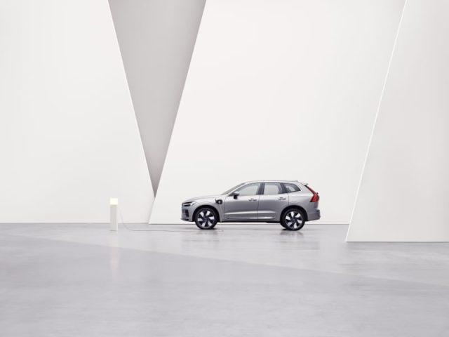 VOLVO XC60 B5 AWD automatico Ultra Dark N1