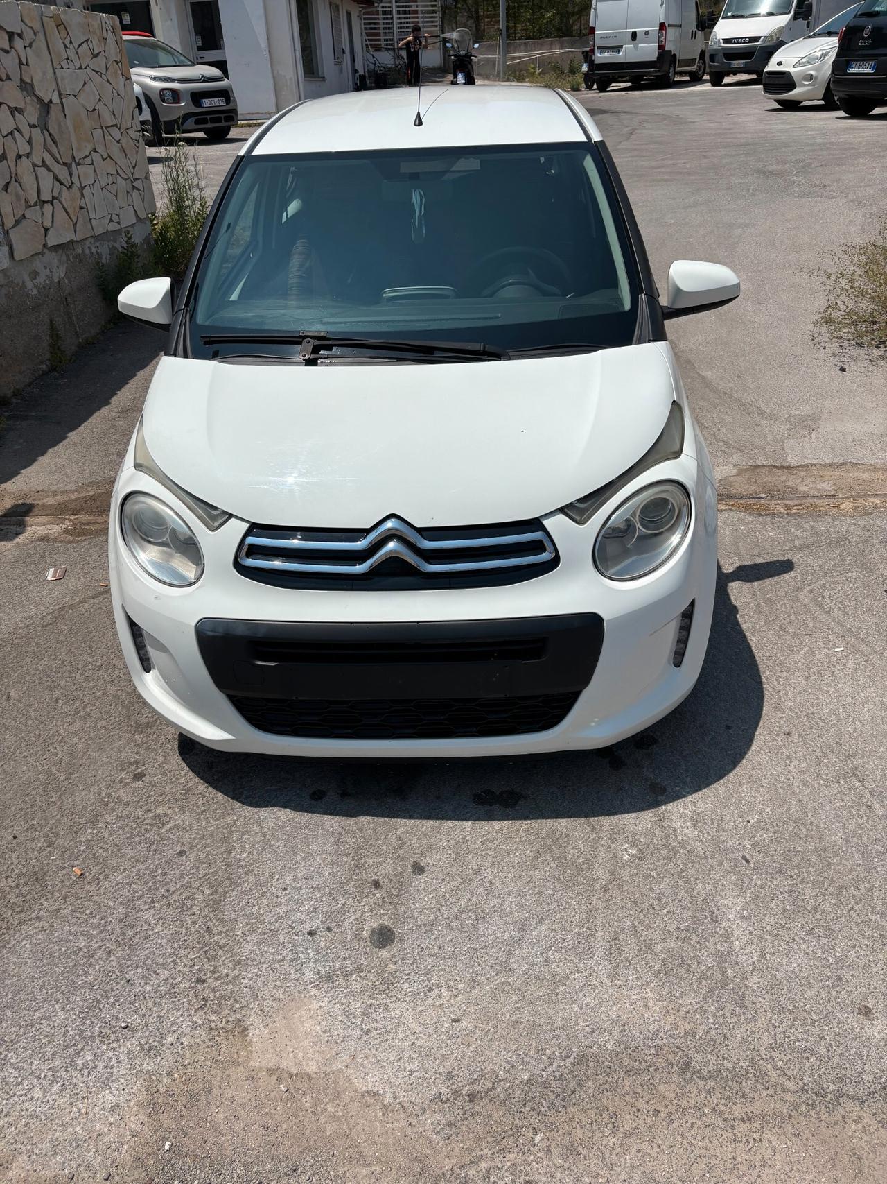 Citroen C1 VTi 68 5 porte anno 2016 km 66.000 per info 3279411053