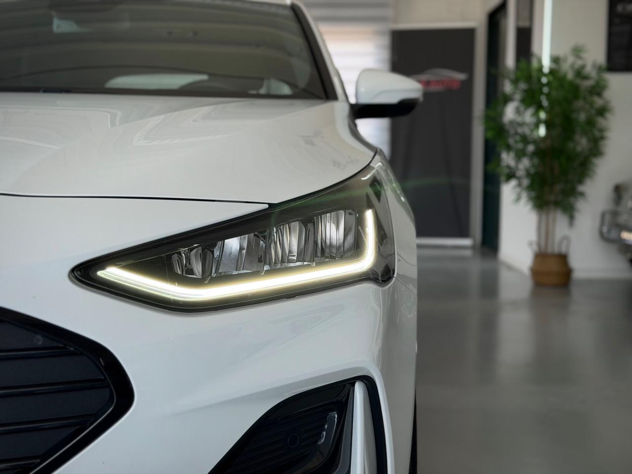 Ford Focus 1.0 EcoBoost Hybrid 125 CV ST Line X