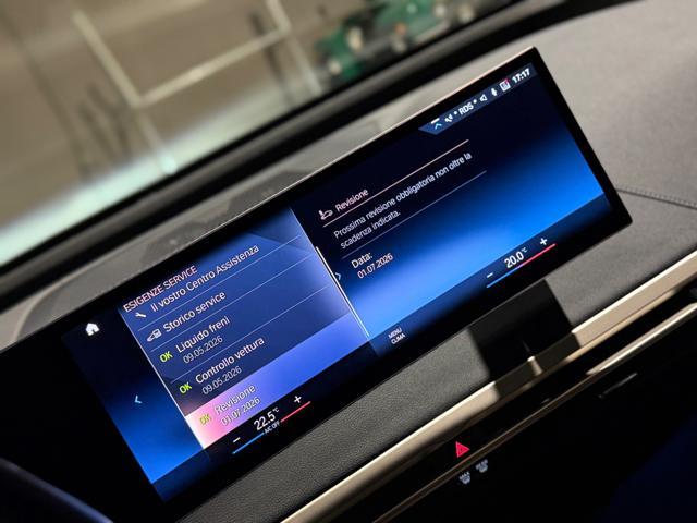 BMW iX xDrive40 Pacchetto Sportivo