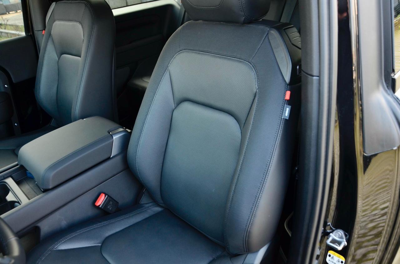 LAND ROVER DEFENDER 90 3.0d i6 MHEV SW11 LIMITED EDITION AWD 200cv AUT, 1 OF 50, PARI AL NUOVO, GARANZIA LAND ROVER 3/2029, UNICOPROPRIETARIO, SERVICE LAND ROVER, PERMUTE