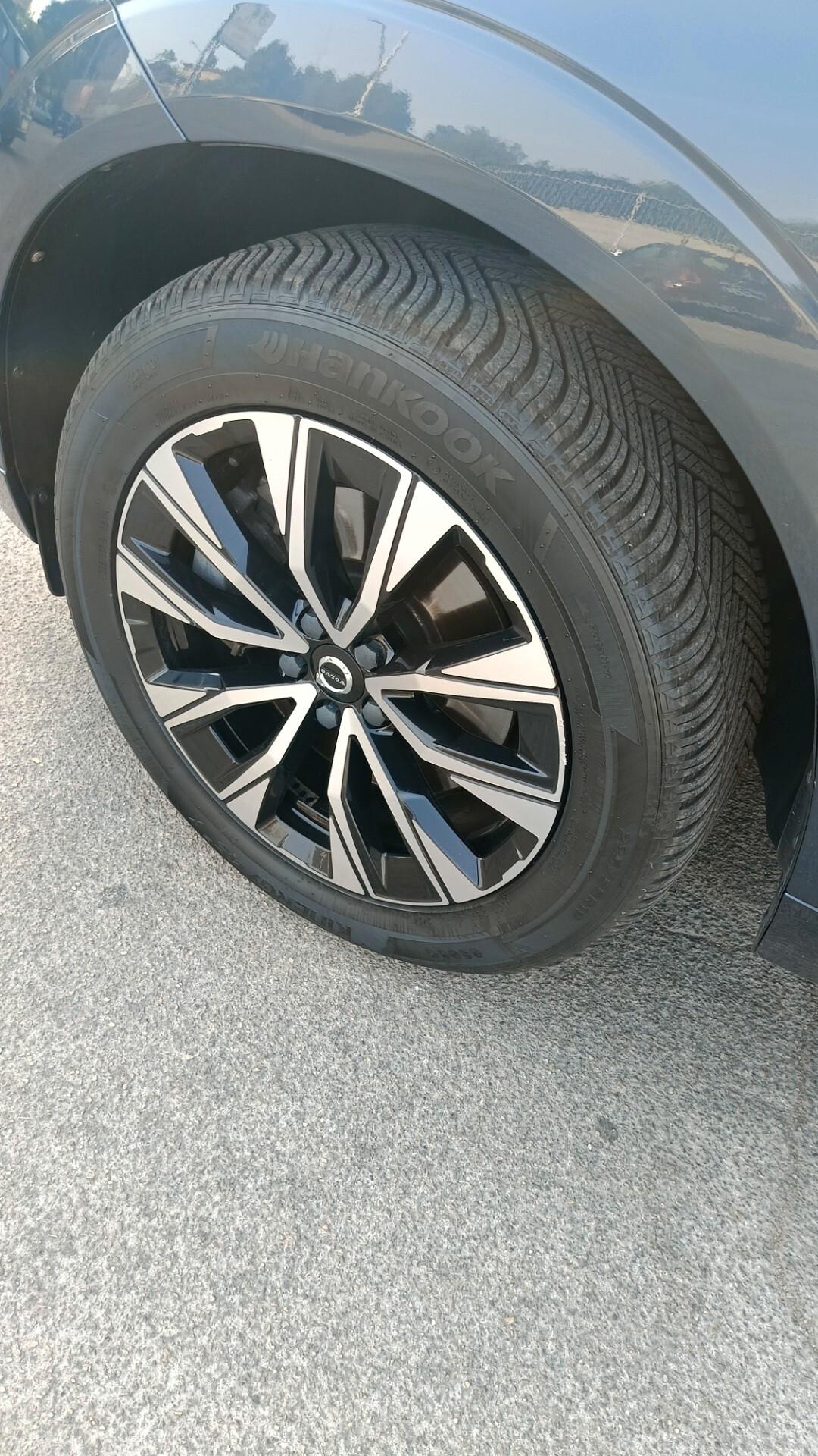 Volvo XC 60 XC60 B4 (d) AWD automatico Business