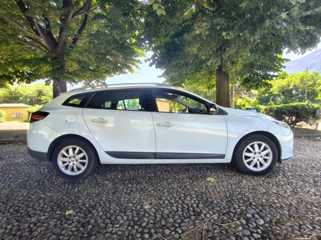 RENAULT Megane Mégane 1.6 16V SporTour Attractive