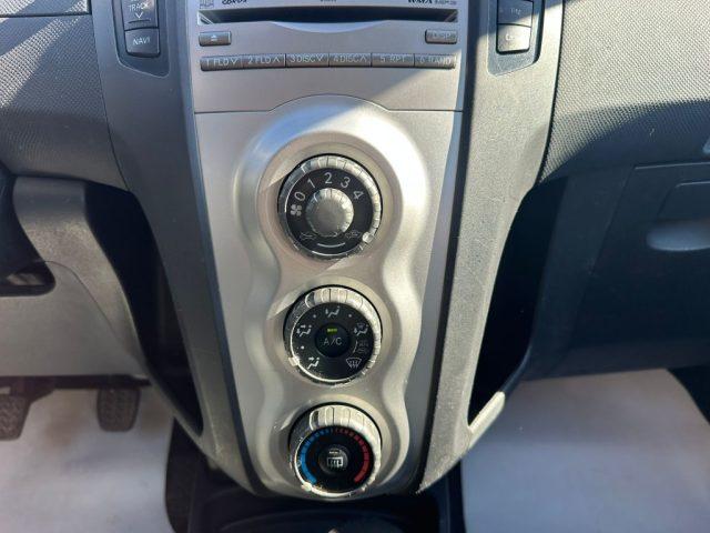 TOYOTA Yaris 1.3 5 porte Sol