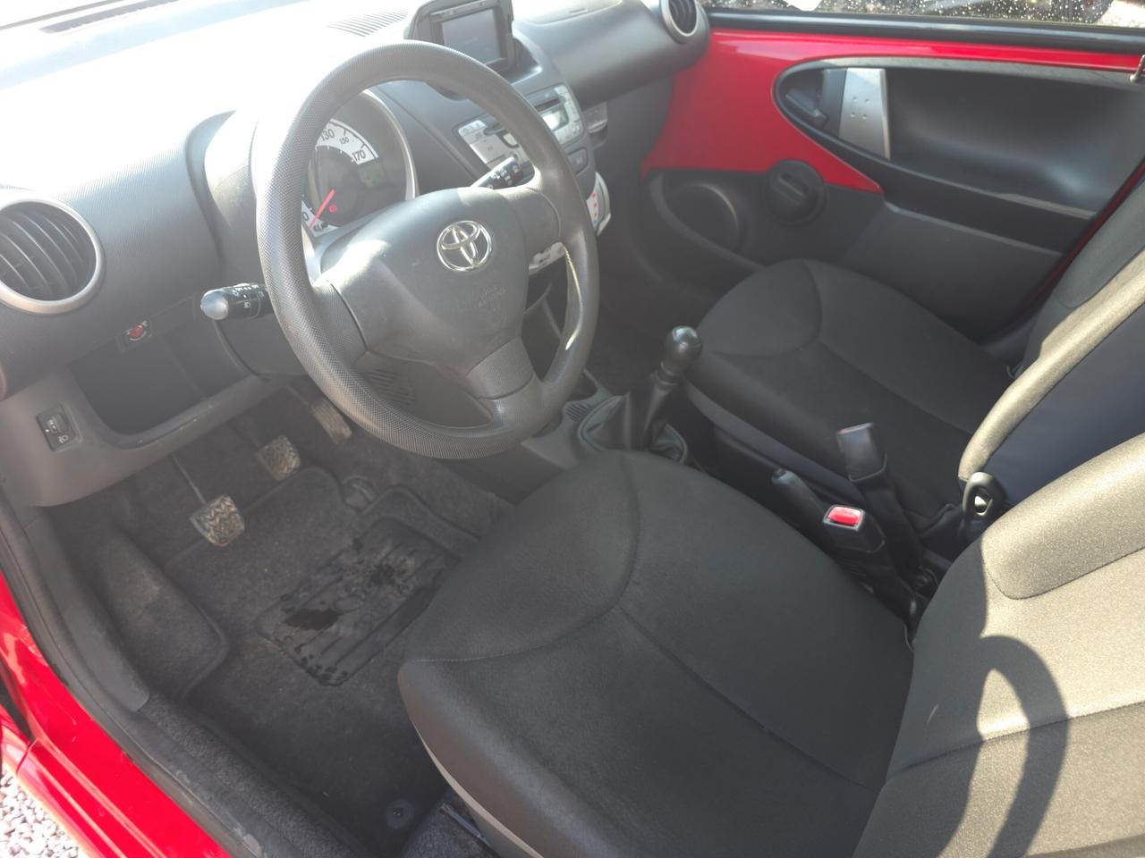 Toyota Aygo 1.0 12V VVT-i 5 porte Orange Connect