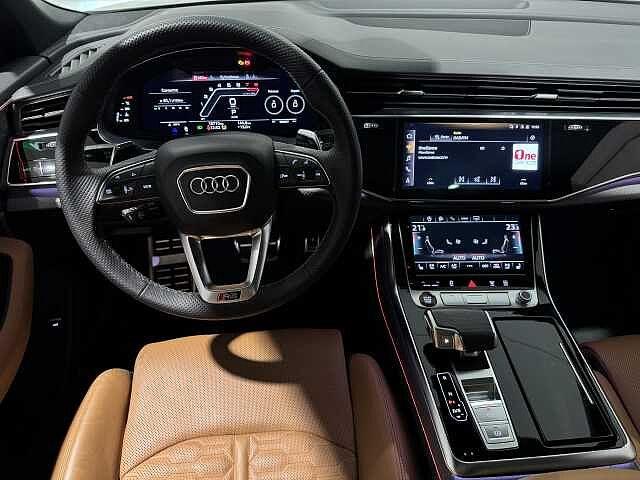 Audi RS Q8 RS TFSI V8 quattro tiptronic