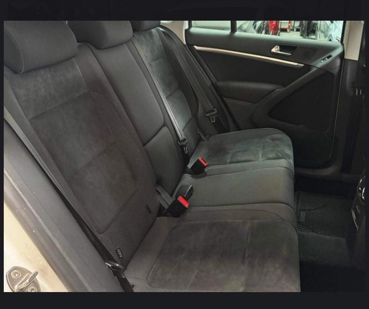 Volkswagen Tiguan 1.4 TSI 160 CV 4MOTION Sport & Style 65.000 KM UNIPROP.