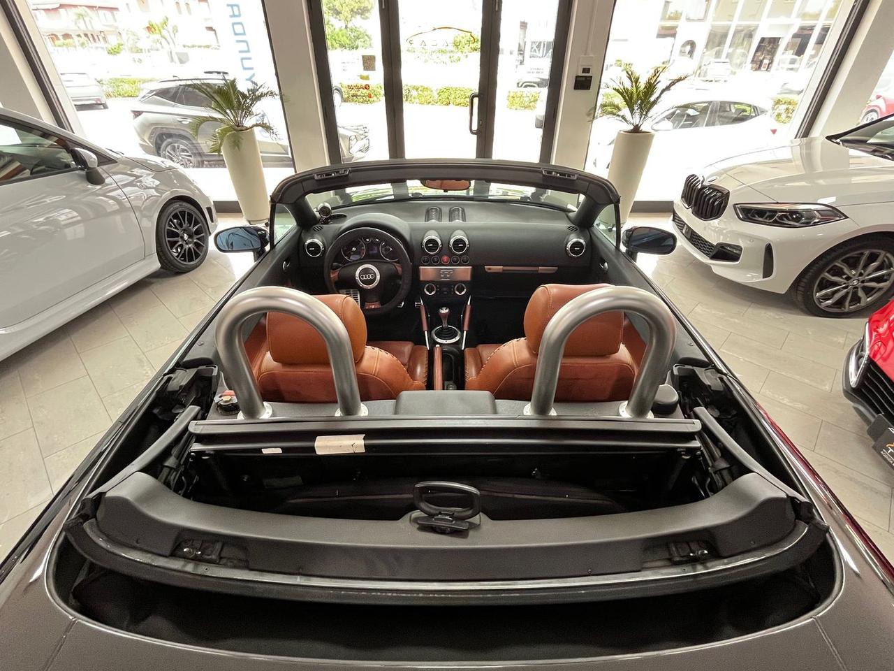 Audi TT 1.8 cabrio 180cv