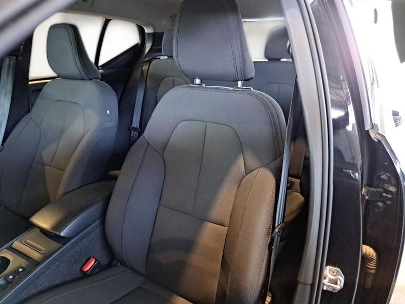 VOLVO XC40 T2 AUTOMATICO MOMENTUM SUV