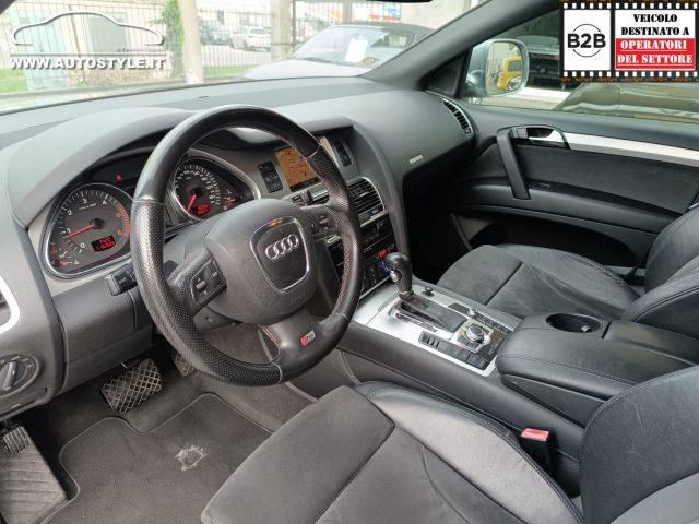 AUDI Q7 3.0 V6 TDI 240Cv *7POSTI* quattro Tiptronic S-LINE
