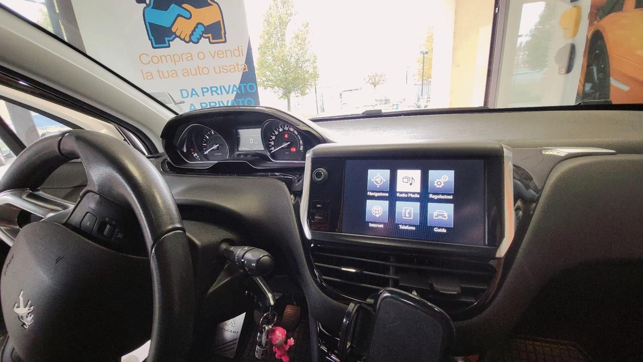 Peugeot 208 PureTech 82 5 porte Allure- PERFETTA IN OGNI DETTAGLIO