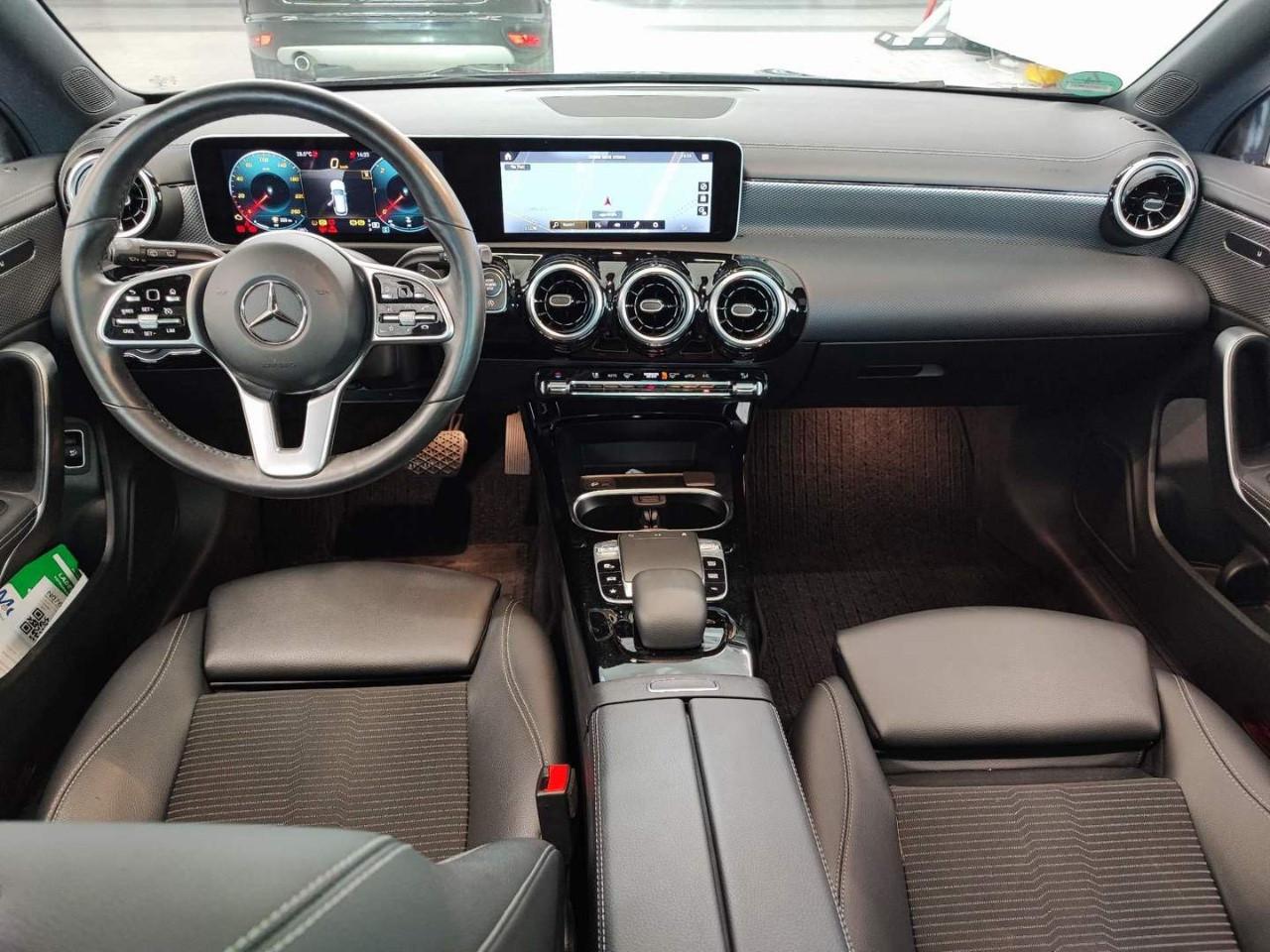 Mercedes-Benz CLA 200 TETTO IVA ESPOSTA