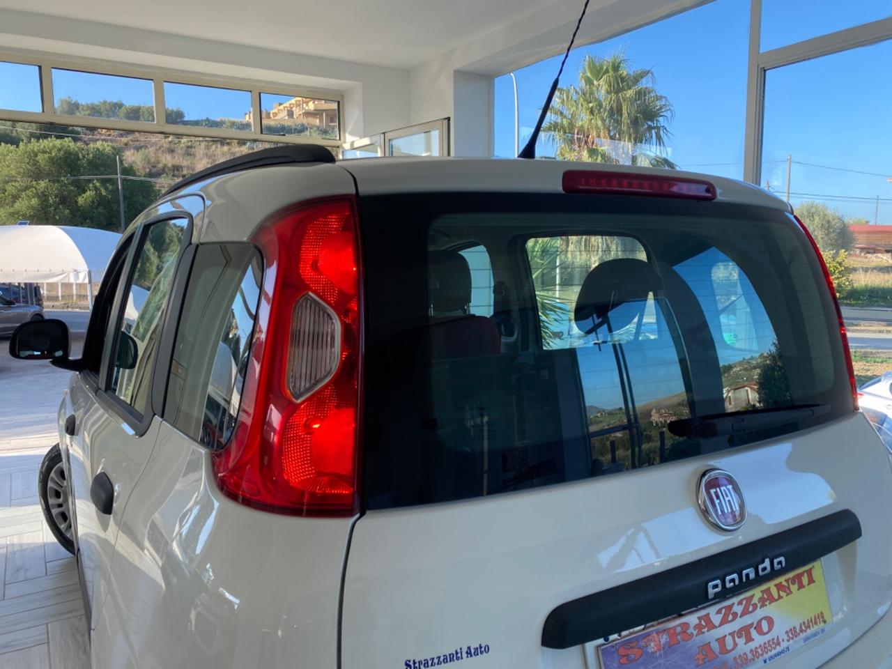 Fiat Panda 1.2 69cv LOUNGE BARRE DA VETRINA2014