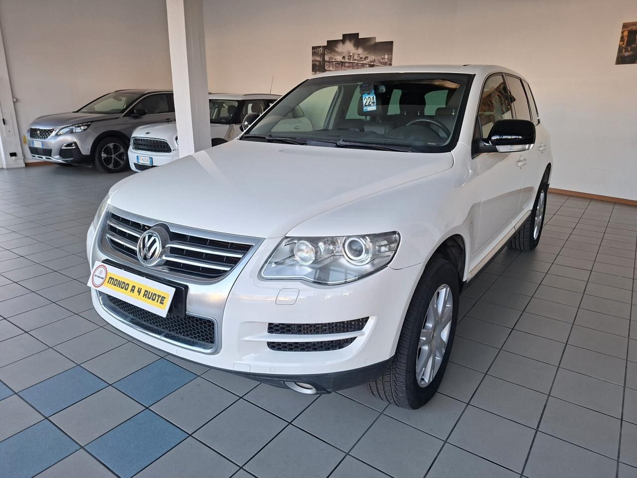 Volkswagen Touareg 2.5 R5 TDI DPF tiptronic Exclusive 4X4