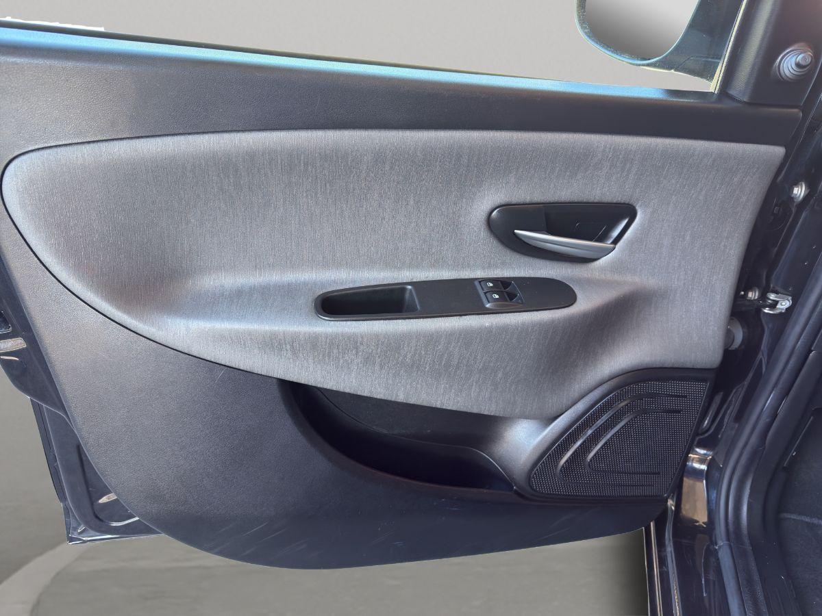 LANCIA - Ypsilon - 1.2 69 CV 5p. GPL Ecochic S Md