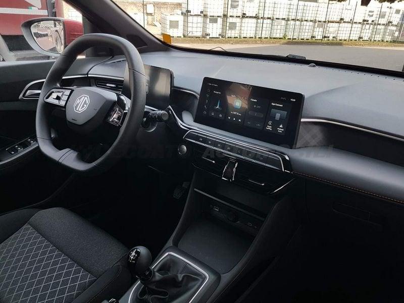 MG MG3 ICE 1.5 MT COM Diamond Red