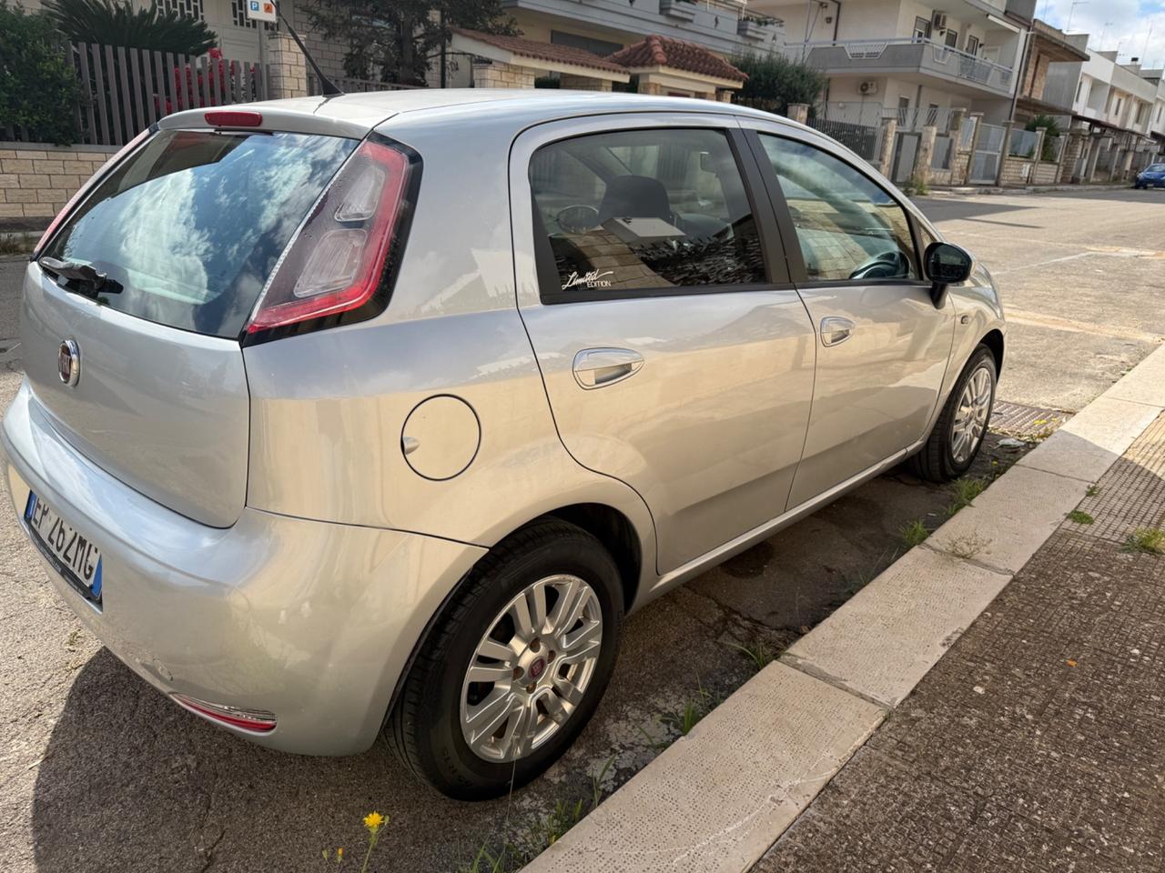 Fiat Punto 1.3 MJT II 75 CV 5 porte Easy