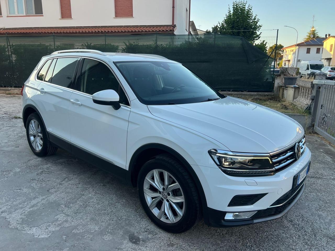 Volkswagen Tiguan 2.0 TDI DSG 4MOTION FULL OPT