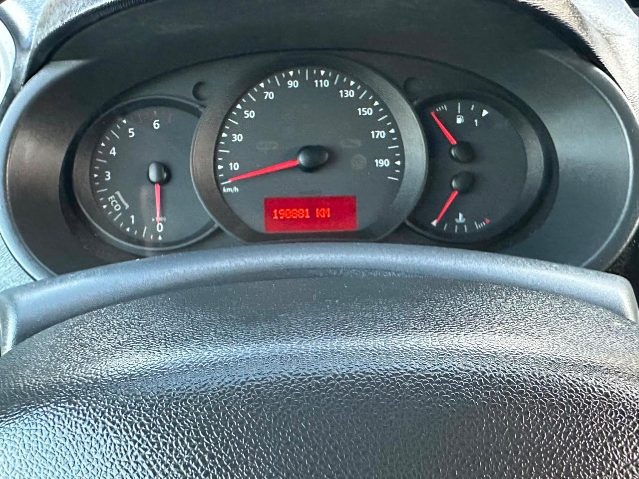 Renault kango tre posti euro 6