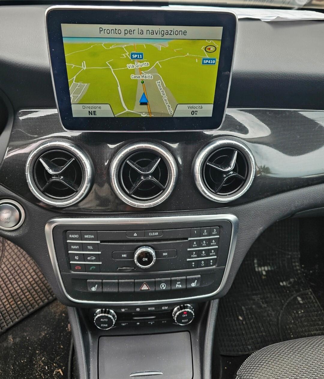 Mercedes-benz CLA 180cdi NAVI/XENO LED/MANUALE