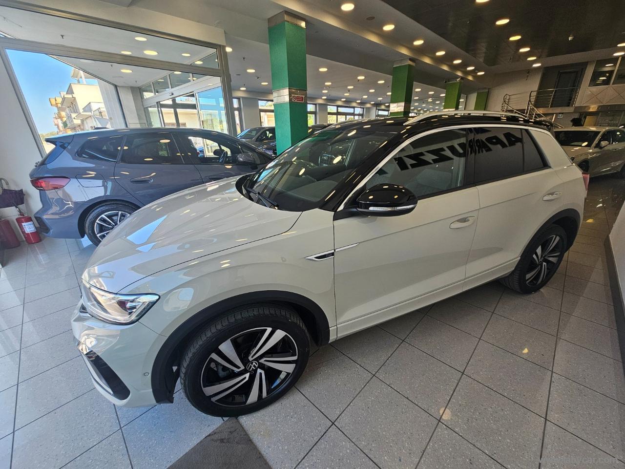 VOLKSWAGEN T-Roc 2.0 TDI SCR 150CV DSG 4MOT. R-Line