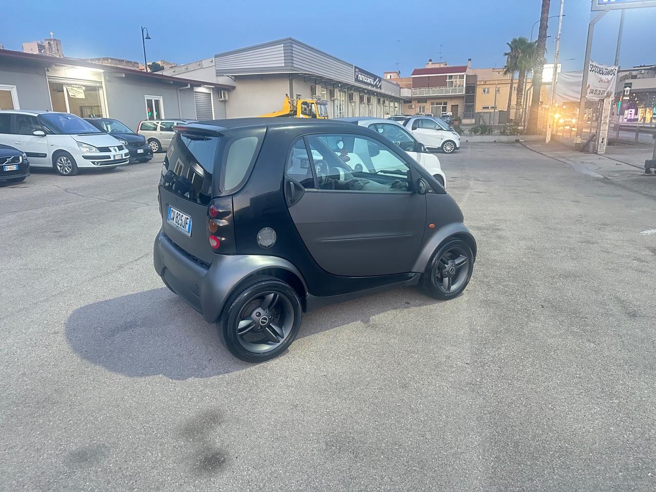 Smart ForTwo 700 coupé pure (37 kW)