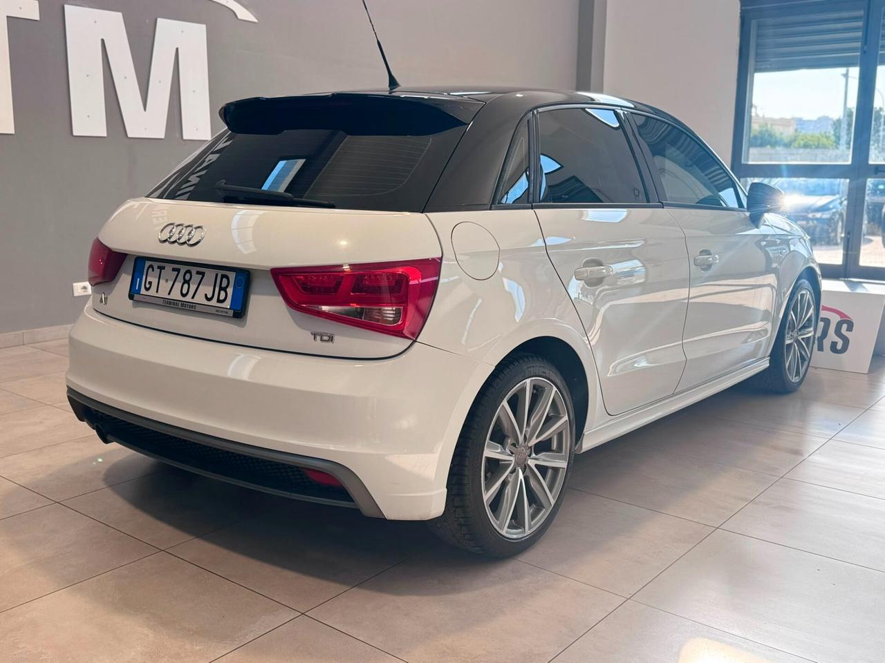 Audi A1 SPB 1.6 TDI Admired 90cv S-LINE