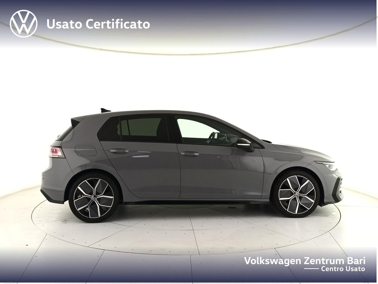 Volkswagen Golf 2.0 tdi r-line 150cv dsg