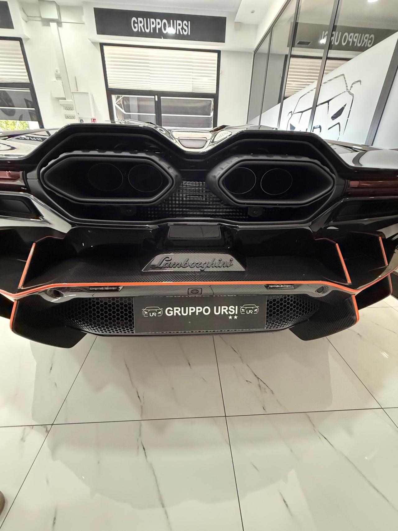 Lamborghini Revuelto 6.5 V12