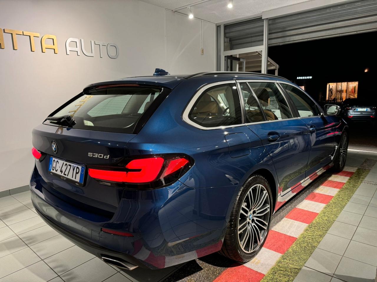 Bmw 530d 48V Touring Business