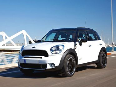 MINI Countryman COOPER D ALL4 CERCHI IN LEGA