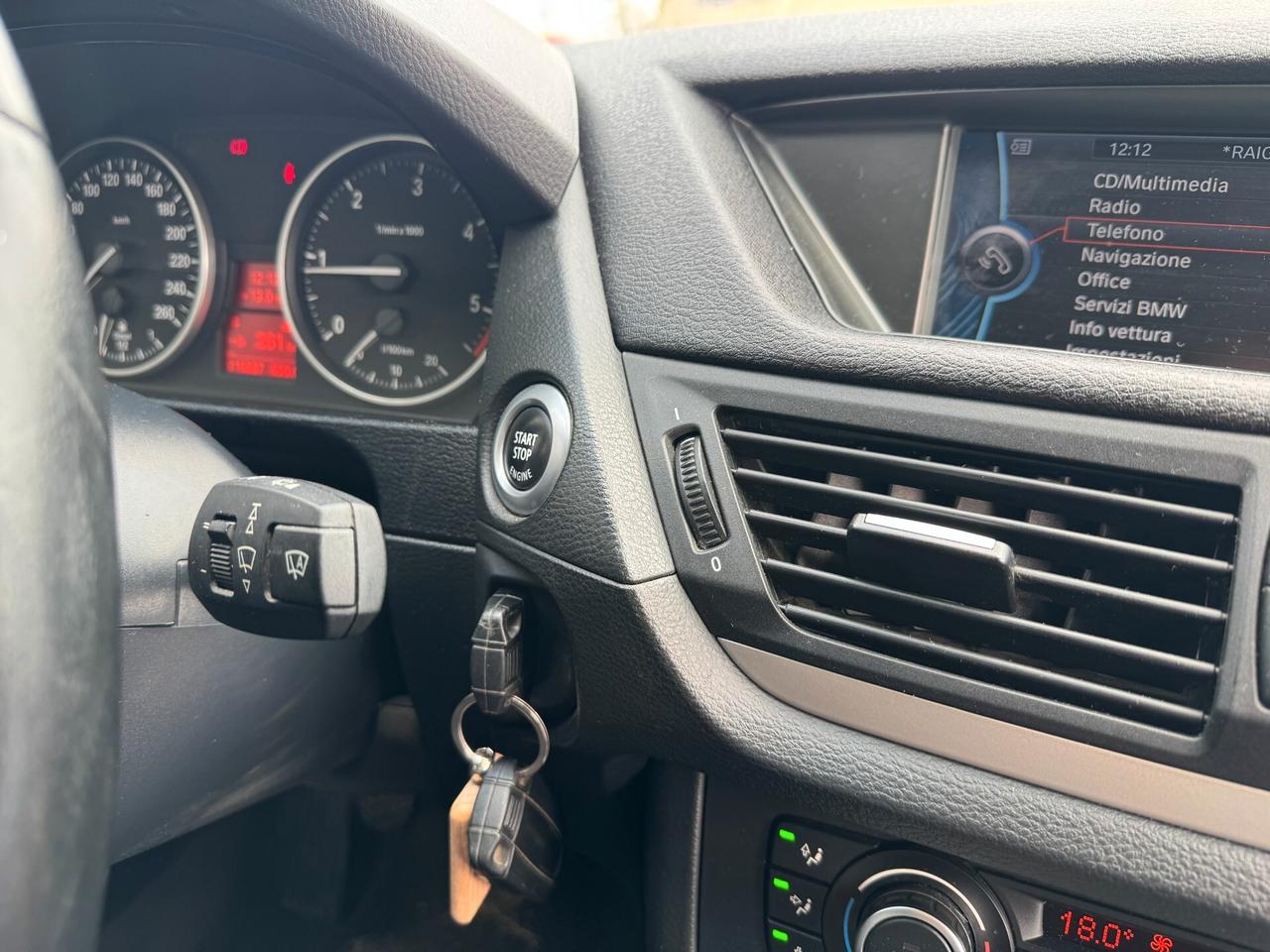 BMW X1 XDRIVE 20D FUTURA 2011