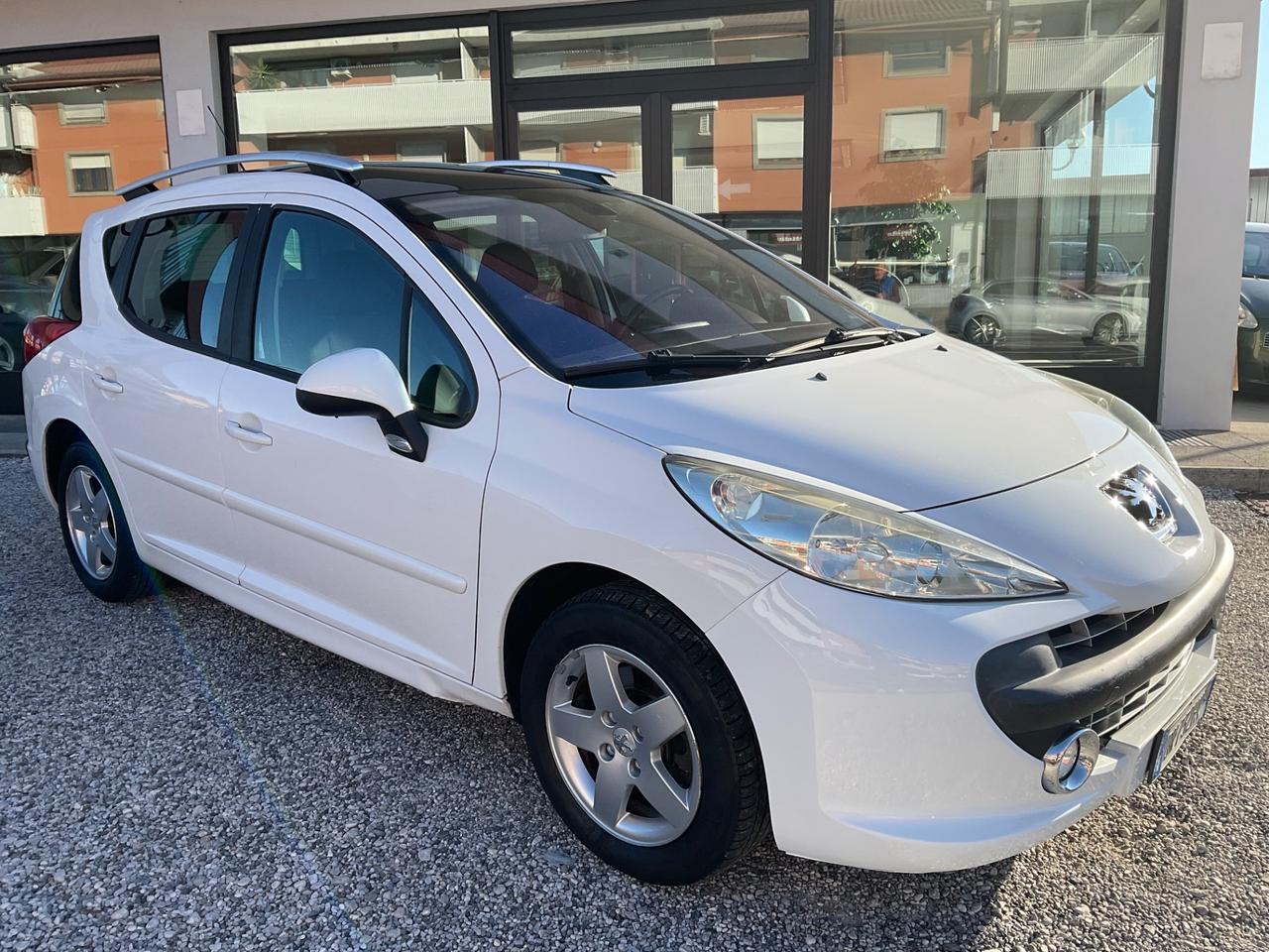Peugeot 207 1.4 8V 75CV SW Energie Sport