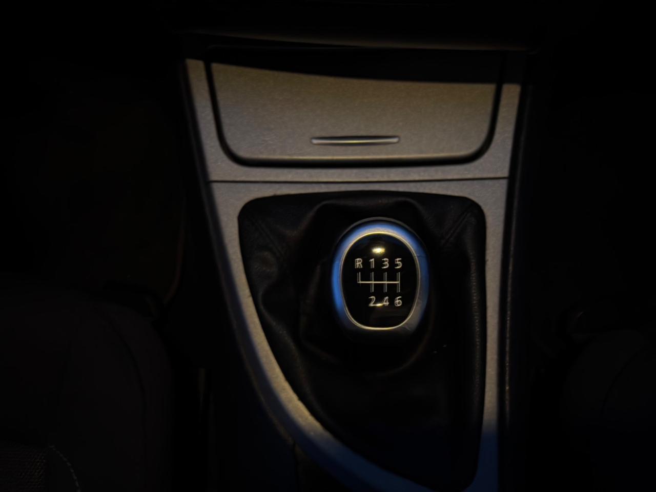 BMW SERIE 1 116D 2.0 DIESEL SOLI 77 MILA KM 09