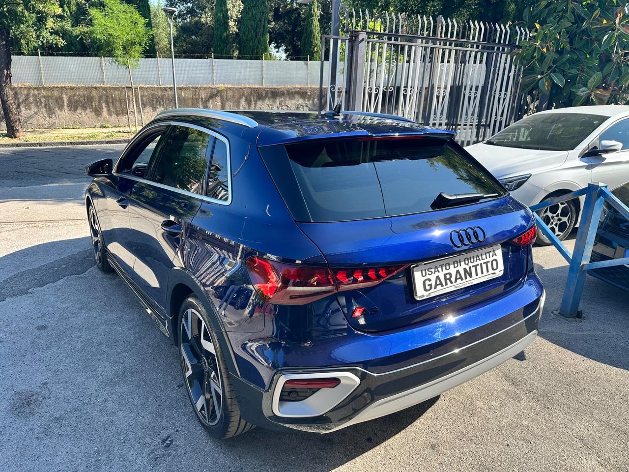 Audi A3 allstreet 35 TFSI S tronic Identity Contrast