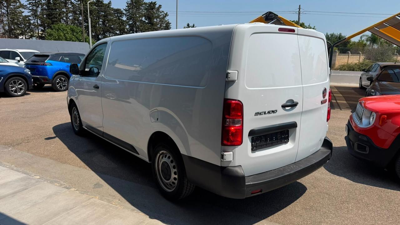 Fiat Scudo 2.0BlHDi 145CV Furgon Lounge navi retro