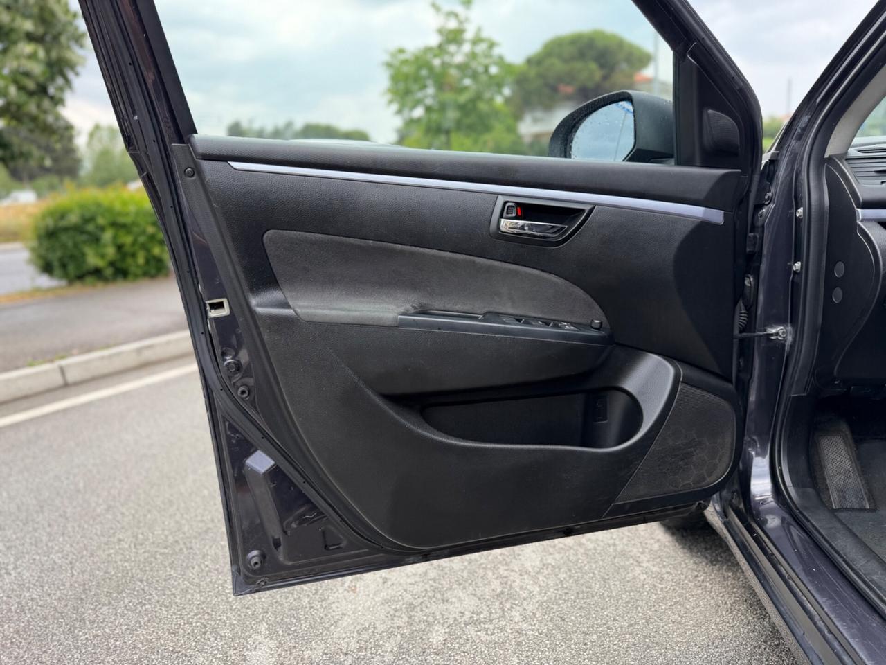 Suzuki Swift 1.2 VVT 5 porte Posh Limited Edition