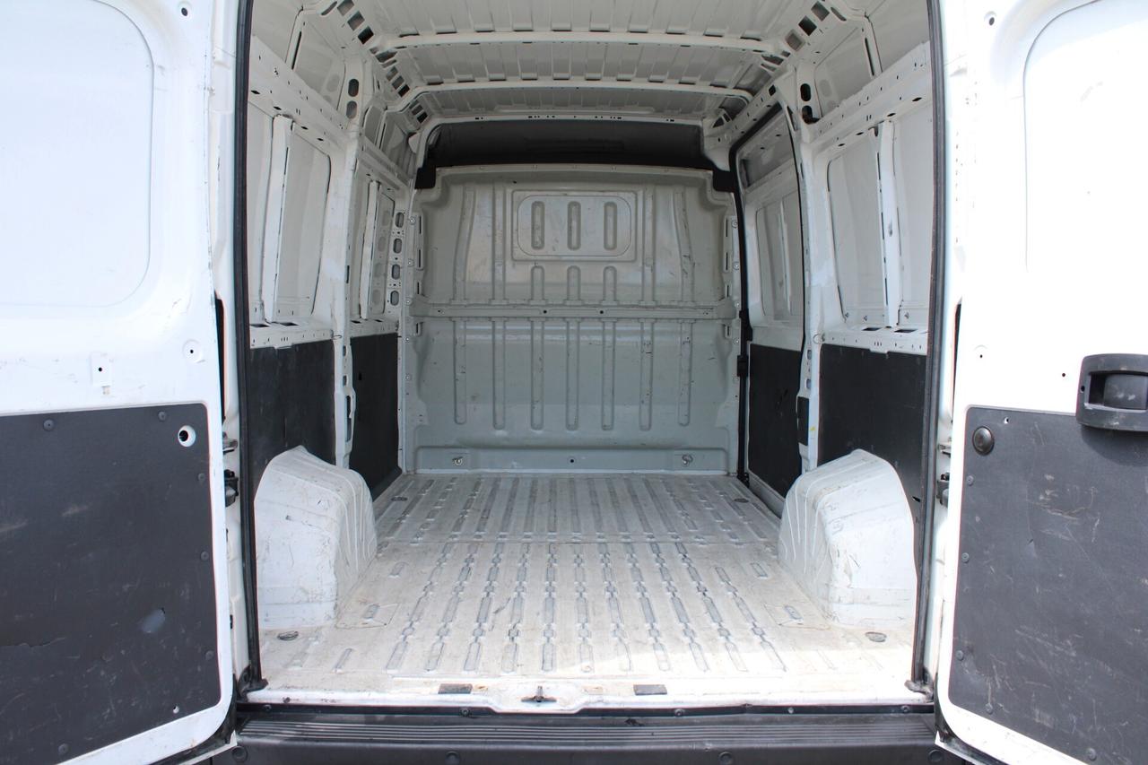 PEUGEOT BOXER 330 BLUEHDI 140 CV