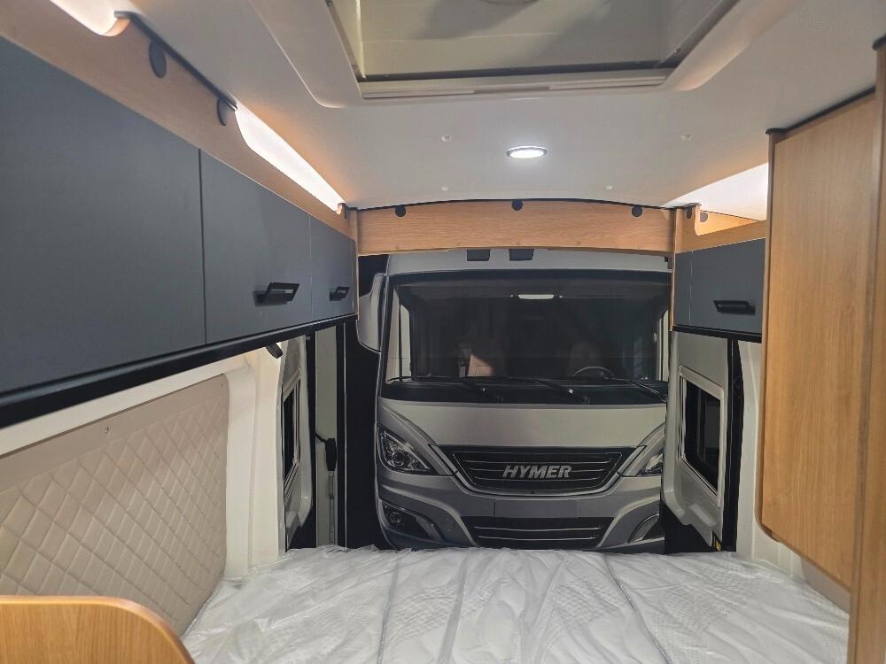 CAMPER VAN FONT VENDOME FORTY VAN 4X4