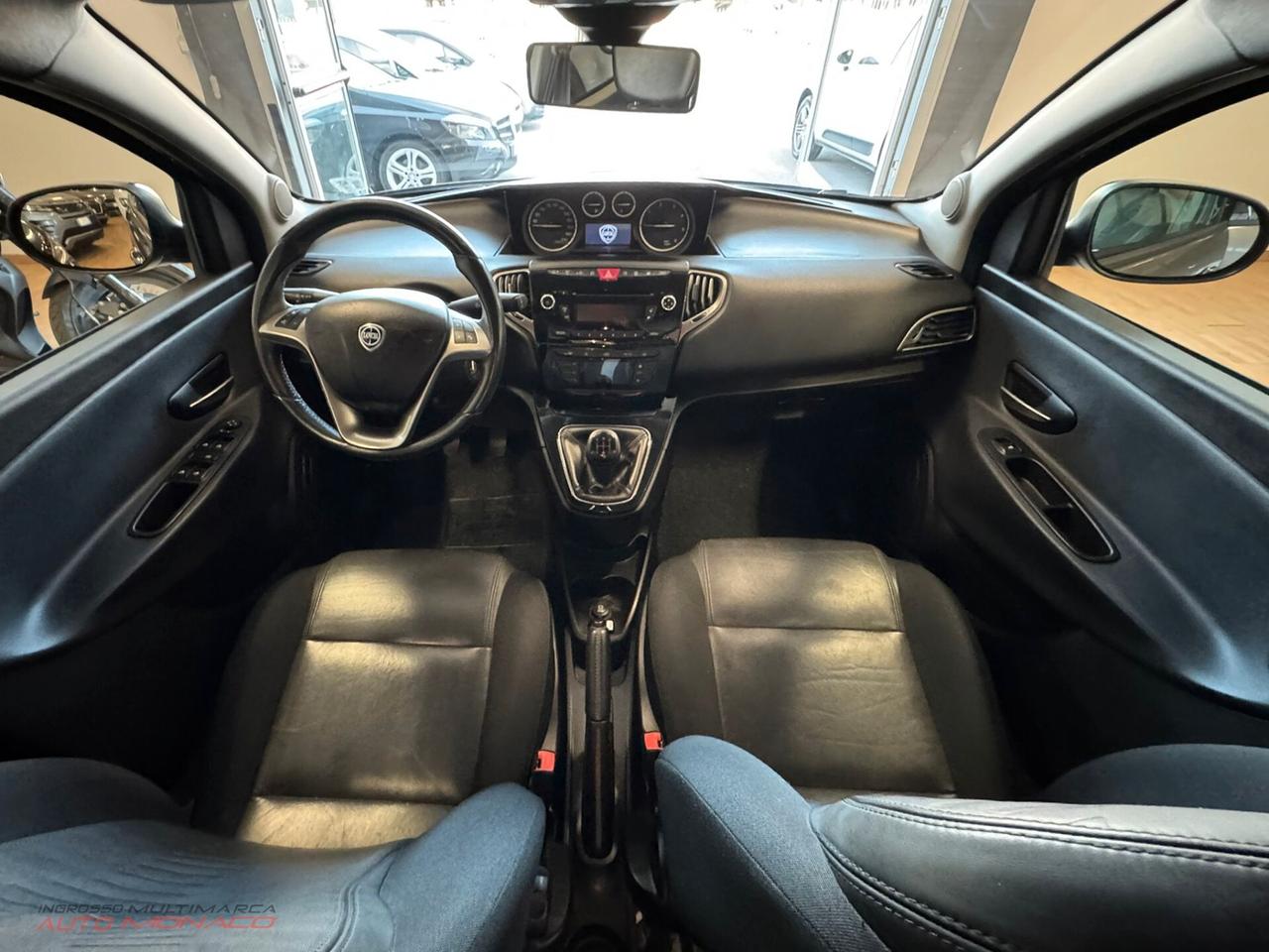 Lancia Ypsilon 1.3 MJT 95CV Platinum 2015