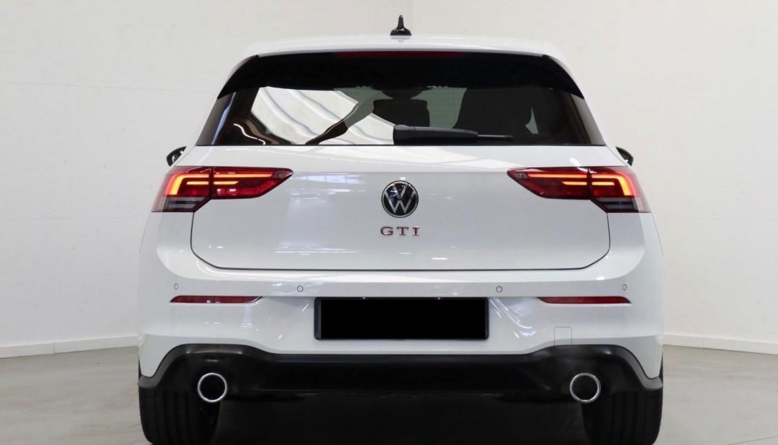 Volkswagen Golf GTI 2.0 TSI DSG